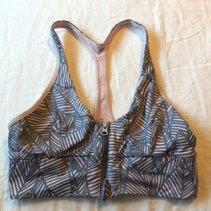 Lululemon sports bra